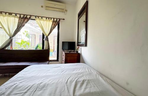 Serpong Hotel | Lathysha Guest House Syariah Mitra RedDoorz