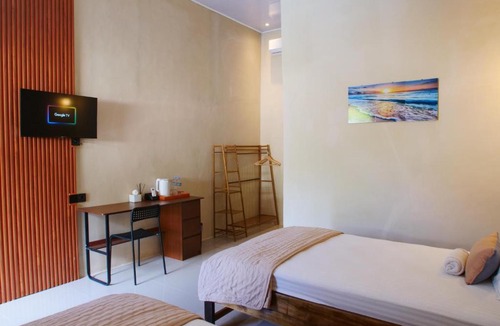 Tanjung Setia Hotel | Lovina Krui Surf
