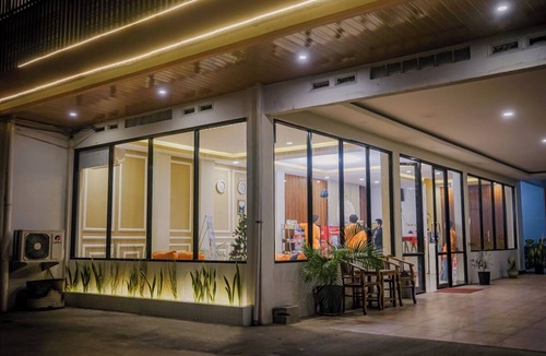 Purwodadi Hotel | Lucky Hotel Purwodadi