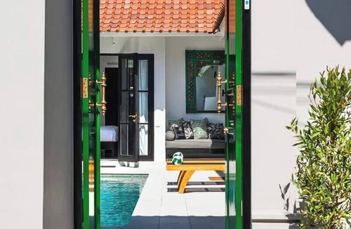 Petitenget Villa | Lux Artsy Villa Nago Walk to Seminyak Best Spots