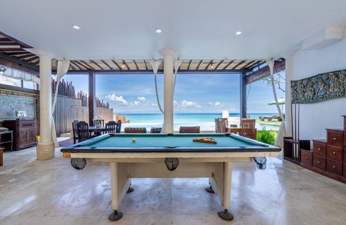 Candi Dasa Apartment | Luxe Double Room with Balcony and Ocean View | The Village of Angels Resort