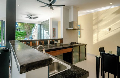 Dencarik Villa | Luxury 13-Bedroom Retreat Estate with Panoramic Views