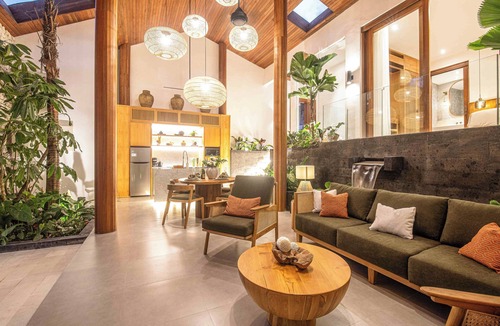 Kutuh Kaja Villa | Luxury 2BR Retreat Jungle View Near Ubud Center
