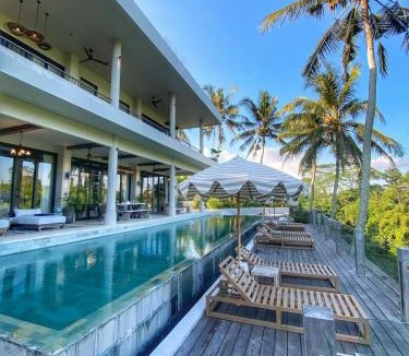 Lodtunduh Villa | Luxury 6BR Ubud Villa River View Pool and Jungle