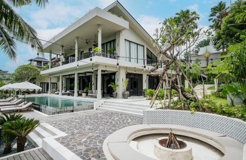 Lodtunduh Villa | Luxury 6BR Ubud Villa River View Pool and Jungle