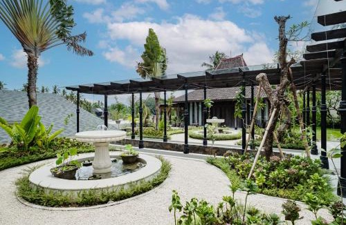 Lodtunduh Villa | Luxury 6BR Ubud Villa River View Pool and Jungle