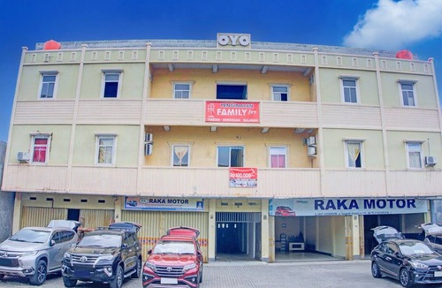 Bandar Lampung House | Luxury Deluxe DBL Retreat W/Free WiFi and Parking