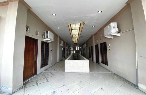 Palangkaraya House | Luxury Deluxe DBL Escape W/Free WiFi and Parking