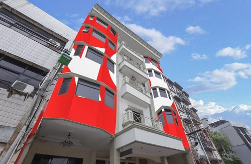 Old Jakarta House | Luxury Deluxe DBL Retreat W/Free WiFi and Parking