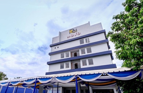 Medan House | Luxury Deluxe DBL Retreat W/Free WiFi and Parking