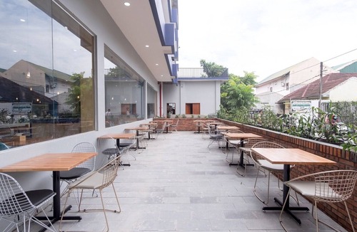 Medan House | Luxury Deluxe DBL Retreat W/Free WiFi and Parking