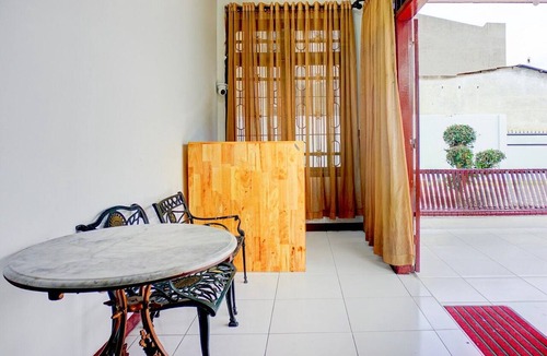 Medan House | Luxury Deluxe DBL Retreat W/Free WiFi and Parking