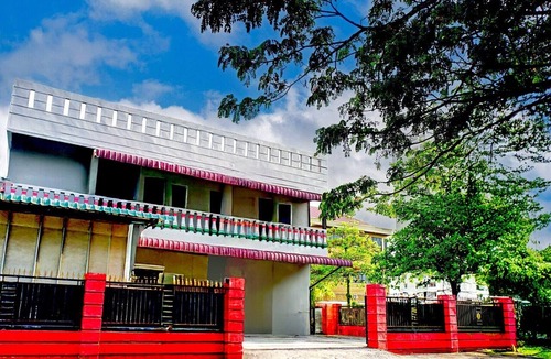 Medan House | Luxury Deluxe DBL Retreat W/Free WiFi and Parking