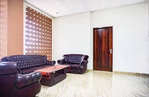 Medan House | Luxury Deluxe DBL Retreat W/Free WiFi and Parking