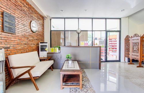 Banaran House | Luxury Deluxe DBL Retreat W/Free WiFi and Parking