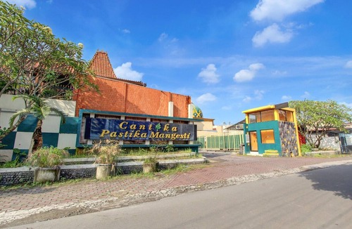 Baki House | Luxury Deluxe DBL Retreat W/Free WiFi and Parking