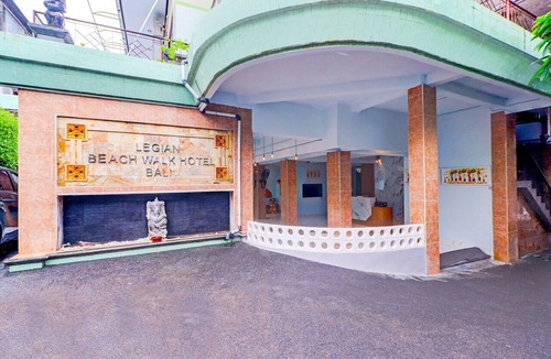 Downtown Kuta House | Luxury Deluxe Double Escape with Parking and Pool