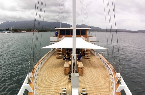 Labuan Bajo Boat Rental | Luxury Phinisi Yacht