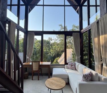 Nyambu Hotel | Luxury Riverside Cabins at Nunu Bali