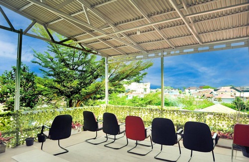 Bukittinggi House | Luxury Twin Stay with Free WiFi and Parking