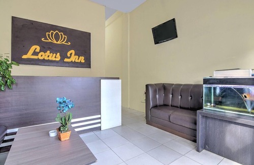 Pekanbaru House | Luxury Twin Stay with Free WiFi and Parking