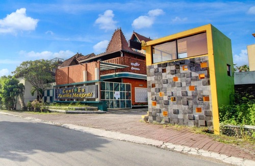 Baki House | Luxury Twin Stay with Free WiFi and Parking