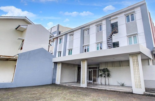 Baki House | Luxury Twin Stay with Free WiFi and Parking