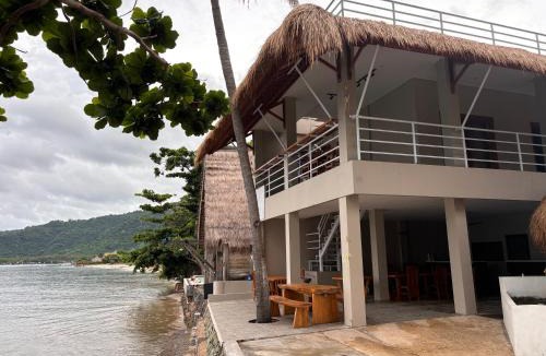 Sekotong Barat Hotel | MAI LAKU Cottage