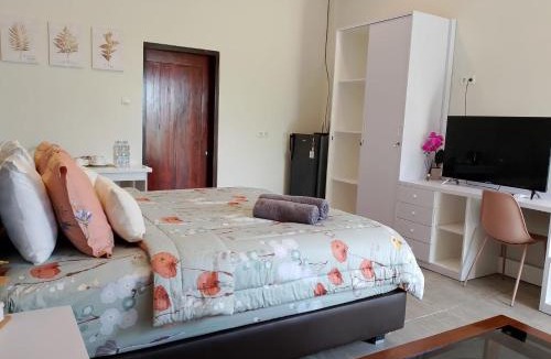Sekongkang Hotel | Mama Nings Beach Hotel