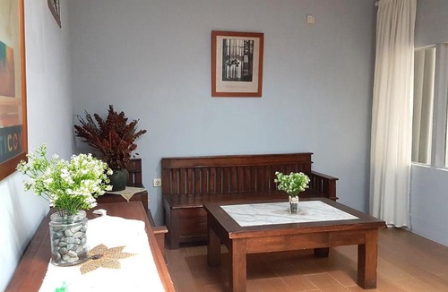Bendungan Hilir House | Maninjau House