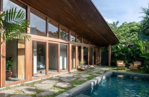Uluwatu Villa | Masa Kini 3 BR Family Friendly Villa with Pool walking distance to Uluwatu Beach