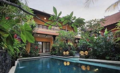 Nyuh Kuning House | Mawa Homestay