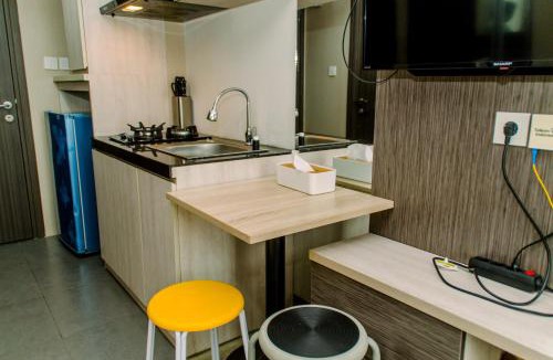 Pondok Aren Apartment | Minimalist and Comfy Studio at Bintaro Icon Apartment By Travelio