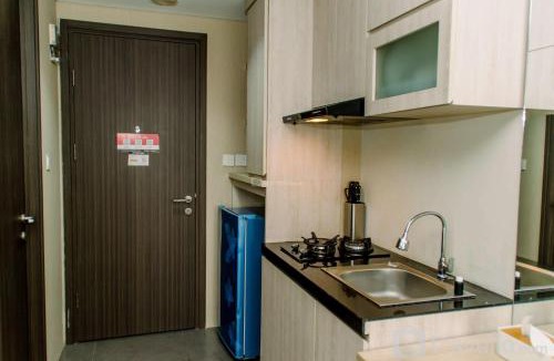 Pondok Aren Apartment | Minimalist and Comfy Studio at Bintaro Icon Apartment By Travelio