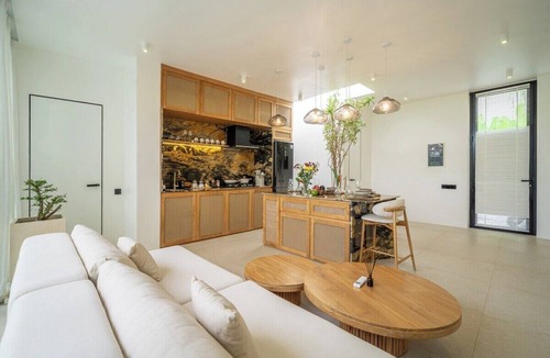 Bukit Villa | Modern 2BR in Ungasan's Best w Beach Access+Pool