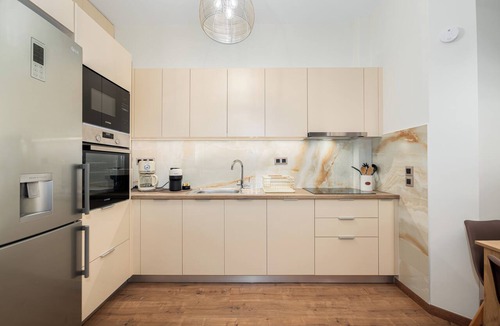Kallithea Apartment | Modern 2BR Kallithea Apartment - Metro, WiFi & AC