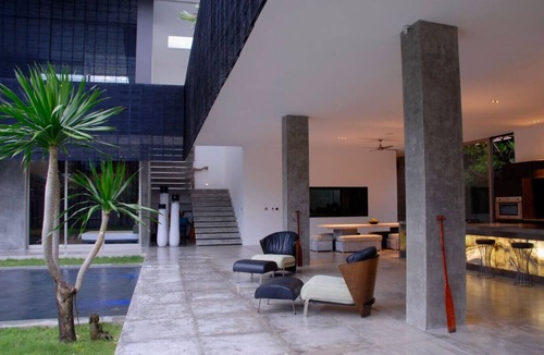 Dyanapura Villa | Modern 4BD Villa with Pool