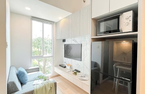 Old Jakarta Apartment | Modern Classic Touch 1Br Apartment At Tokyo Riverside Pik 2