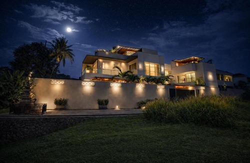 Kediri Villa | Modern Designer Villa Canggu, Private Pool, Ricefield Views, Family and Group