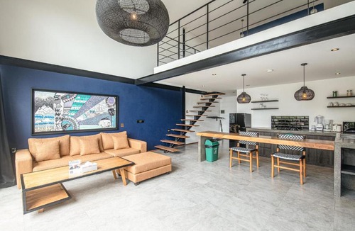 Munggu Hotel | Modern Duplex 200m from Canggu Blissful Beach