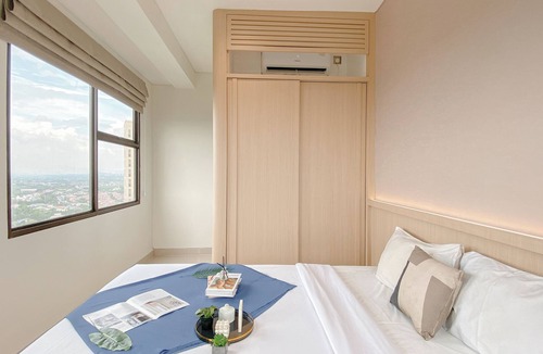 Depok Apartment | Modern Look And Cozy 2Br Apartment Transpark Cibubur