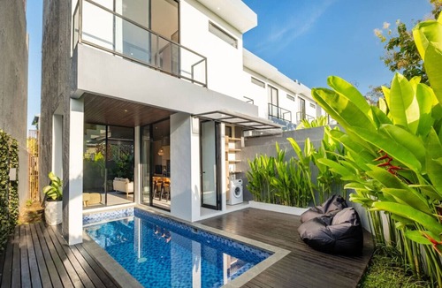 Ungasan Villa | Modern Private Pool Villa 8E, 10min Melasti Beach