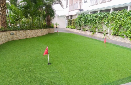 Cikarang Hotel | Modern Studio @ Mustika Golf Apartment