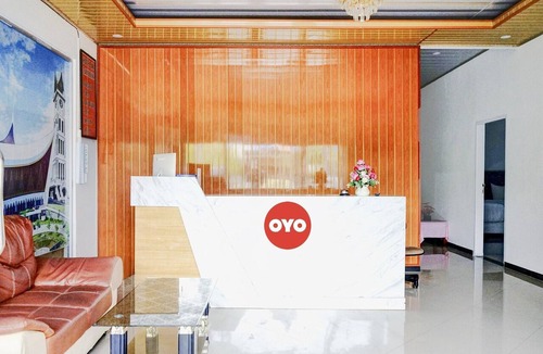 Padang House | Modern Twin Suite Stay with Parking Access