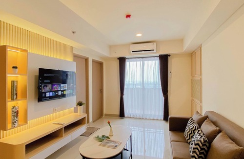 Cikarang Apartment | Modern Versatile 3Br At Meikarta District 2 Apartment