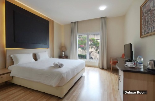 Cipete Selatan Bed & Breakfast | Mutiara Suites