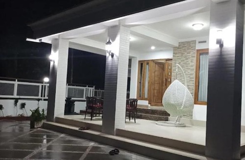 Ngemplak House | Namira Homestay