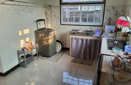Ngaglik House | Naufal Homesty, full rumah set klasik minimalis