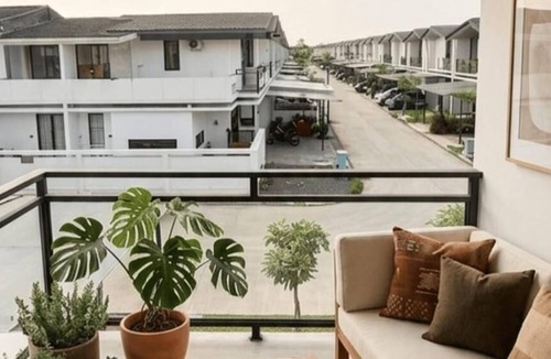 Cikarang Villa | Naura home lippo Cikarang