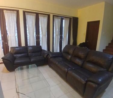 Bandung House | Nirwana Homestay Resort Dago Pakar 3 Bedrooms